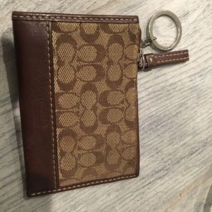Coach Wallet in TAN/BROWN